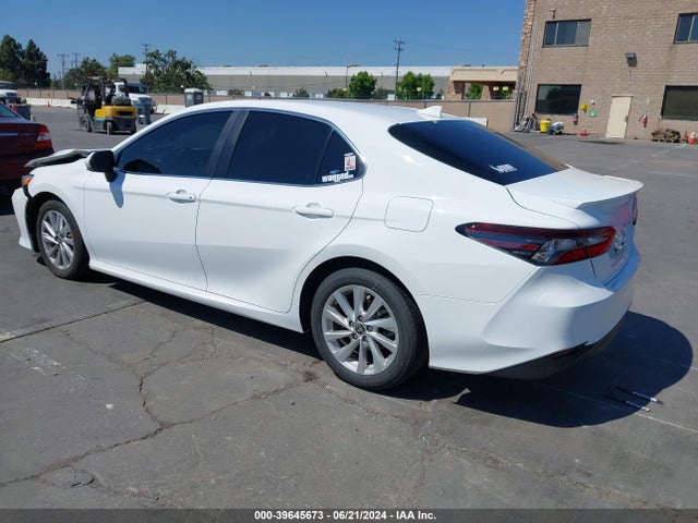 Toyota CAMRY LE 2024 4T1R11AK7RU887916 Image 3