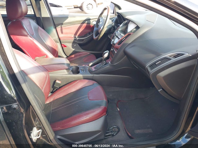 Ford Focus Titanium 2014 1FADP3J22EL175487 Image 5