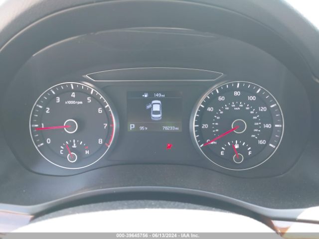 KNALB4J16K5171764 KIA Cadenza Premium