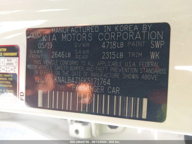 KNALB4J16K5171764 KIA Cadenza Premium