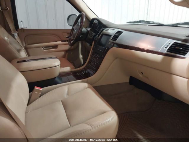 2011 CADILLAC ESCALADE 1GYS4BEFXBR315161 Photo 4