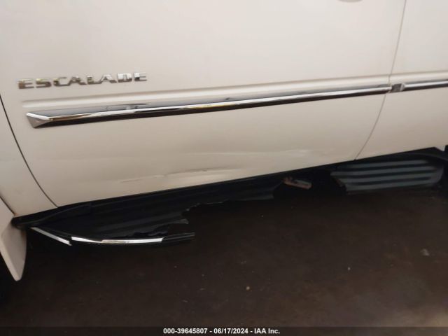 2011 CADILLAC ESCALADE 1GYS4BEFXBR315161 Photo 5