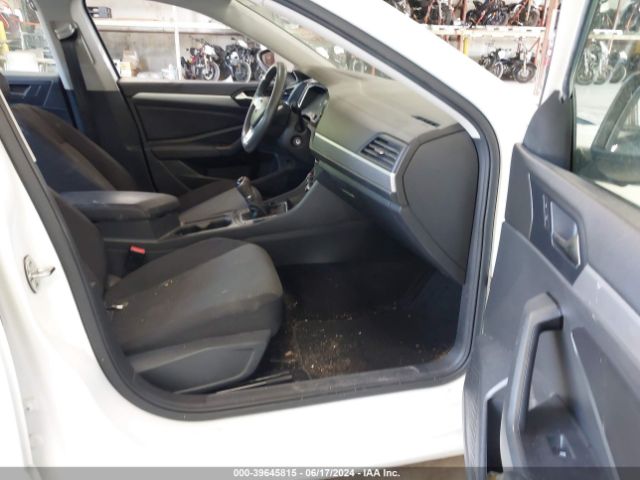 3VWN57BUXKM099049 Volkswagen Jetta 1.4t S