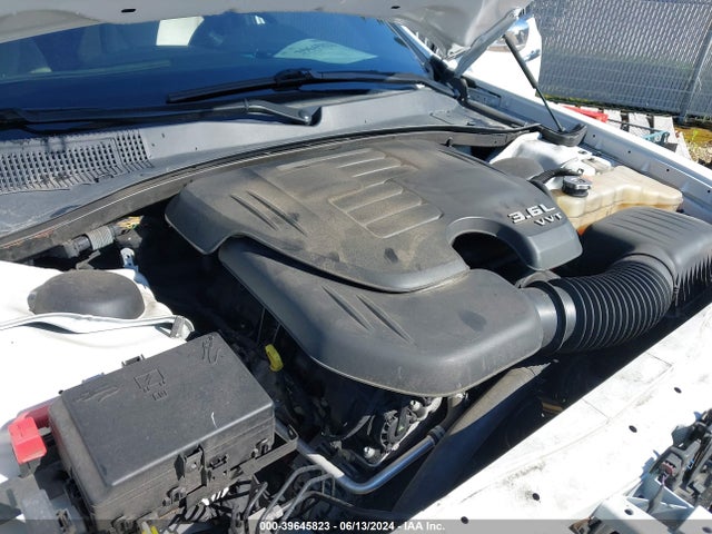 2C3CCAKGXFH868679 Chrysler 300c Awd
