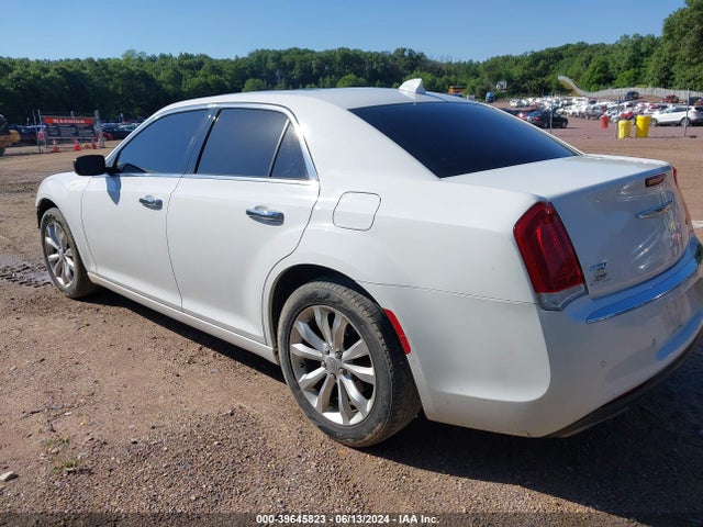 2C3CCAKGXFH868679 Chrysler 300c Awd