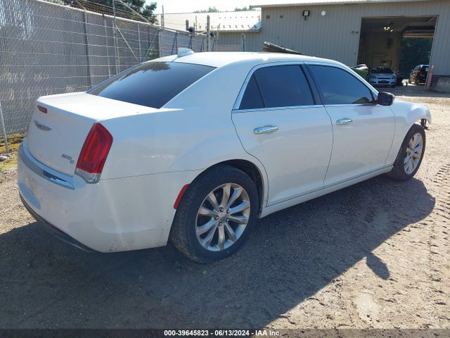 2C3CCAKGXFH868679 Chrysler 300c Awd