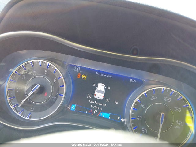 2C3CCAKGXFH868679 Chrysler 300c Awd