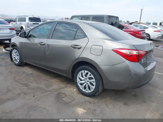 Toyota COROLLA LE 2019 5YFBURHE0KP889019 Image 3