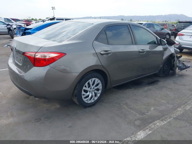 Toyota COROLLA LE 2019 5YFBURHE0KP889019 Image 4