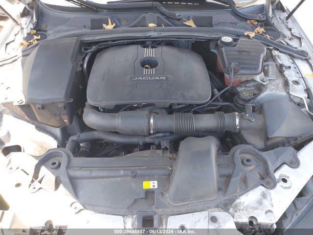 2014 JAGUAR XF SAJWA0ESXEPU16848 Photo 9