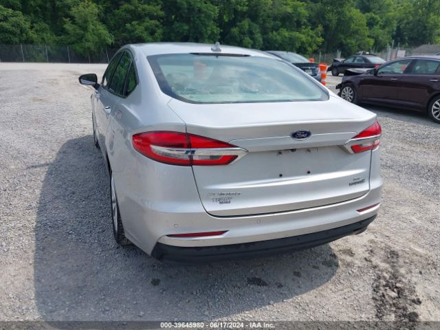 3FA6P0LUXKR263397 Ford Fusion Hybrid Se
