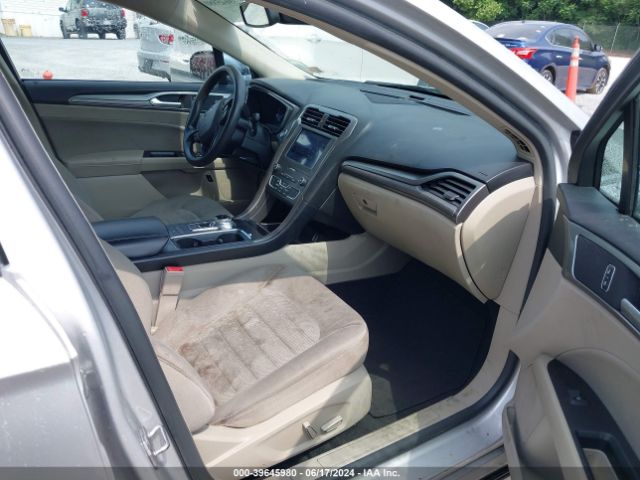 3FA6P0LUXKR263397 Ford Fusion Hybrid Se