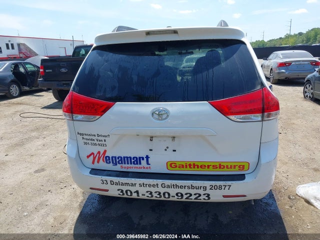 Toyota Sienna Le V6 8 Passenger 2014 5TDKK3DCXES412018 Image 17