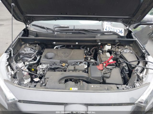 2T3C1RFV5NC196300 Toyota Rav4 Xle Premium