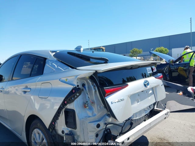 Toyota Prius Le 2022 JTDKAMFU7N3155755 Image 18