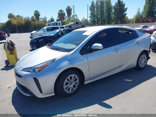 Toyota Prius Le 2022 JTDKAMFU7N3155755 Image 2