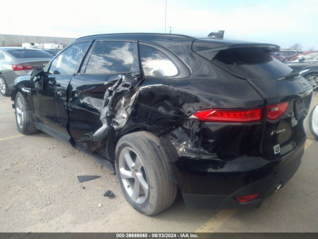 SADCJ2BV6HA883045 Jaguar F-pace 35t Premium
