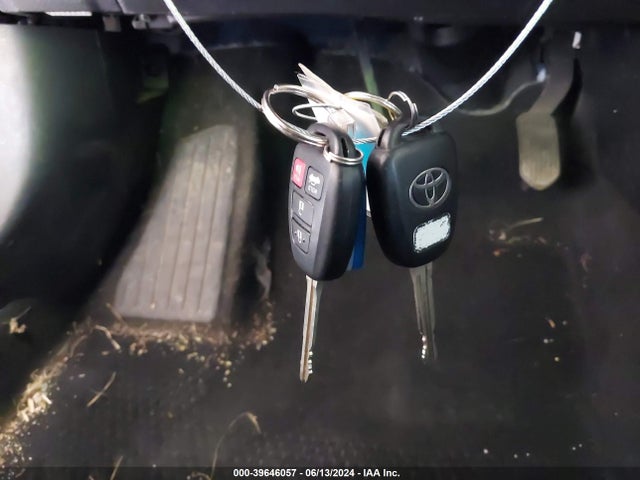 Toyota COROLLA LE 2014 2T1BURHE5EC105373 Image 11