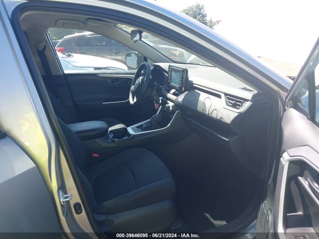 Toyota RAV4 LE 2021 2T3F1RFV2MC163668 Image 5