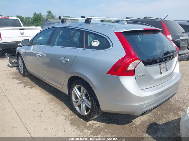 YV1612SC1F1189779 Volvo V60 T5 Premier Plus
