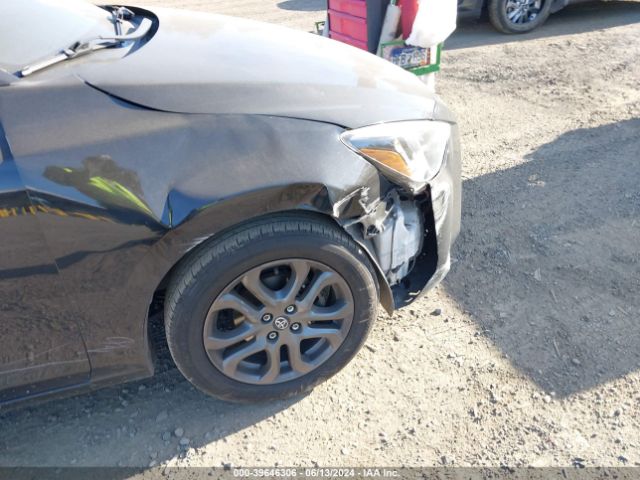 3MYDLBYV0KY510007 Toyota YARIS LE