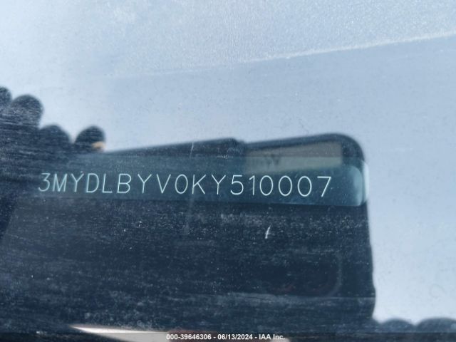3MYDLBYV0KY510007 Toyota YARIS LE