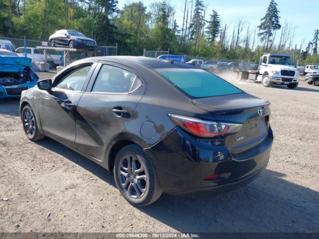 3MYDLBYV0KY510007 Toyota YARIS LE