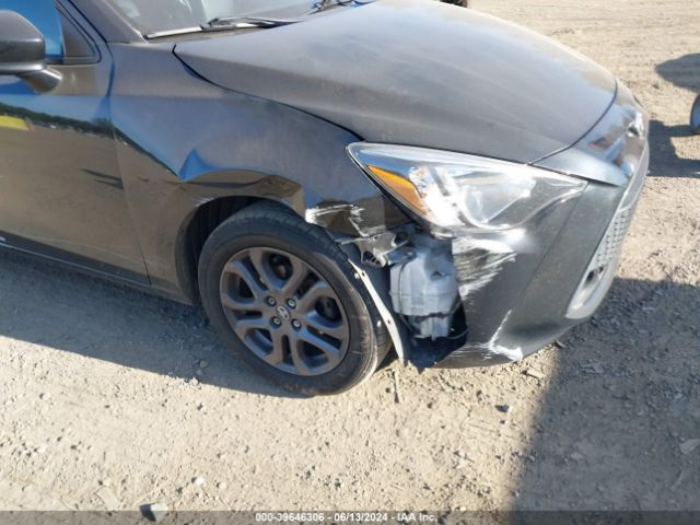 3MYDLBYV0KY510007 Toyota YARIS LE
