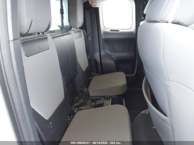 Toyota Tacoma Sr 2017 5TFSX5EN3HX052585 Image 8