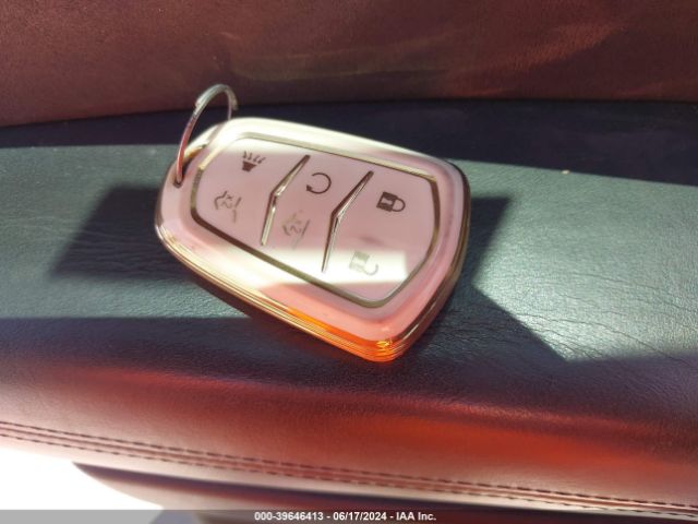 1GYS3DKJ7JR179092 Cadillac Escalade Platinum