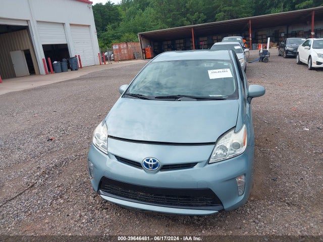 Toyota Prius Two 2014 JTDKN3DU7E1810543 Image 6