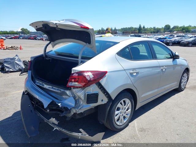 Hyundai ELANTRA SE 2020 5NPD74LF3LH588844 Image 4