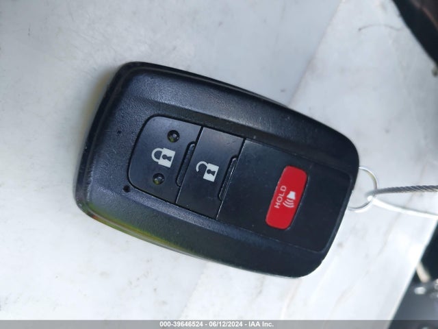 Toyota Prius Two 2018 JTDKBRFU9J3066175 Image 11