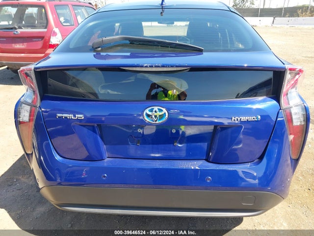 Toyota Prius Two 2018 JTDKBRFU9J3066175 Image 16