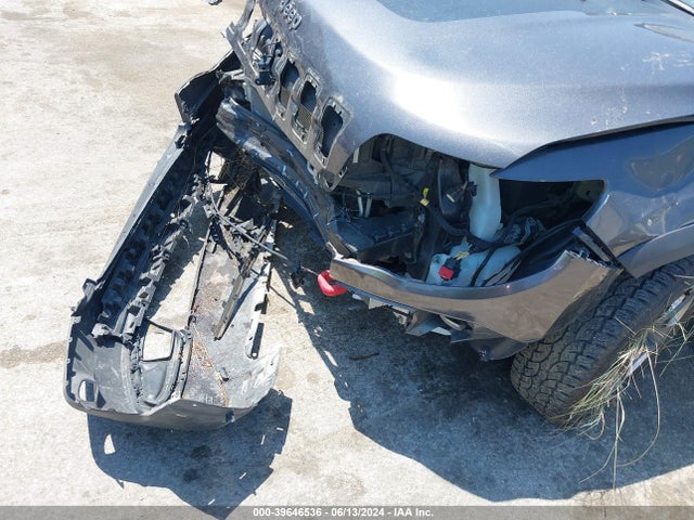 1C4PJMBX2KD298348 Jeep Cherokee Trailhawk 4x4