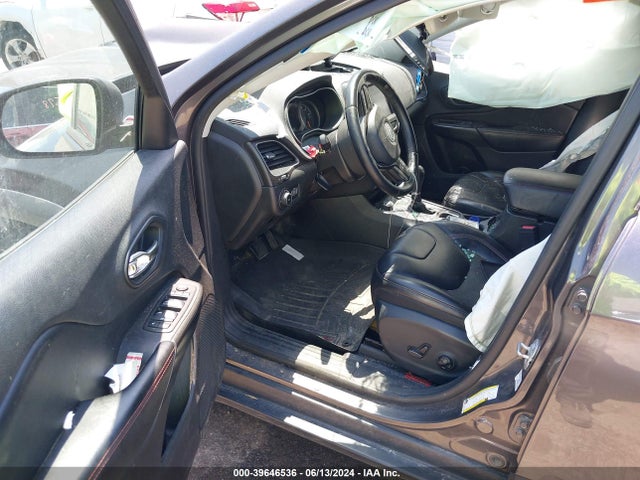 1C4PJMBX2KD298348 Jeep Cherokee Trailhawk 4x4
