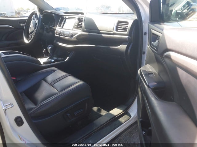 Toyota Highlander Se 2019 5TDJZRFH2KS608677 Image 5