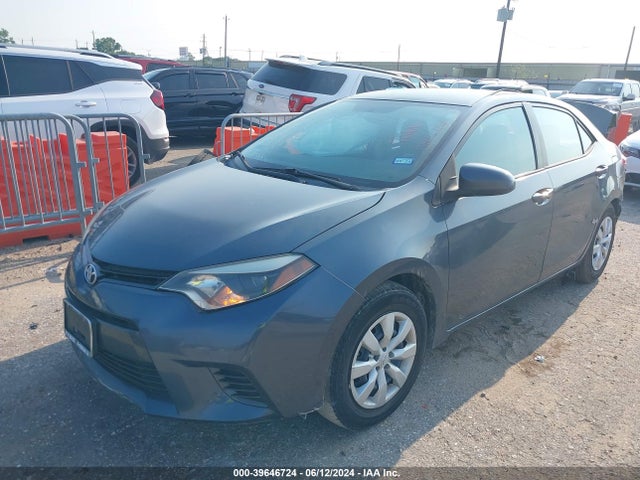 Toyota COROLLA LE 2015 5YFBURHE0FP349515 Image 2