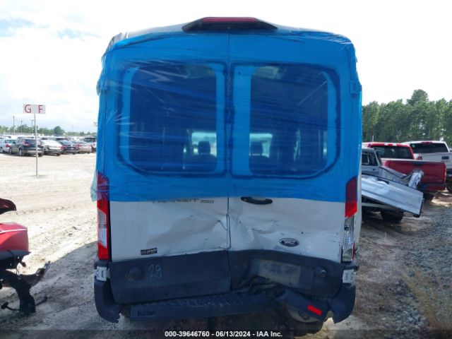 1FTBR1C8XLKB42208 Ford Transit-250 Cargo Van