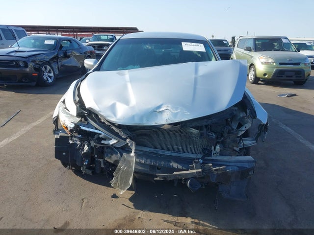 Nissan Altima 2.5 S 2018 1N4AL3AP2JC254825 Image 12