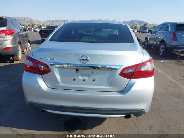 Nissan Altima 2.5 S 2018 1N4AL3AP2JC254825 Image 16