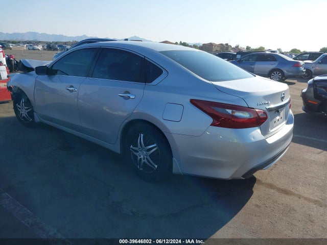 Nissan Altima 2.5 S 2018 1N4AL3AP2JC254825 Image 3