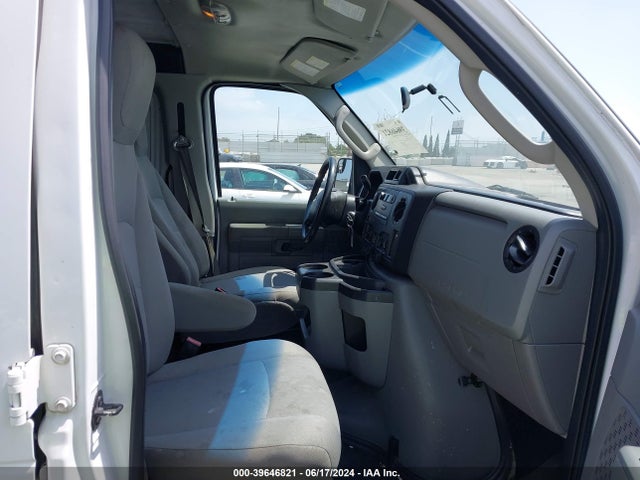 Ford E-250 Commercial 2014 1FTNS2EL0EDA07402 Image 5
