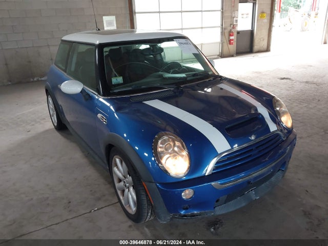 2005 MINI COOPER S WMWRE33405TD92900 Photo 0