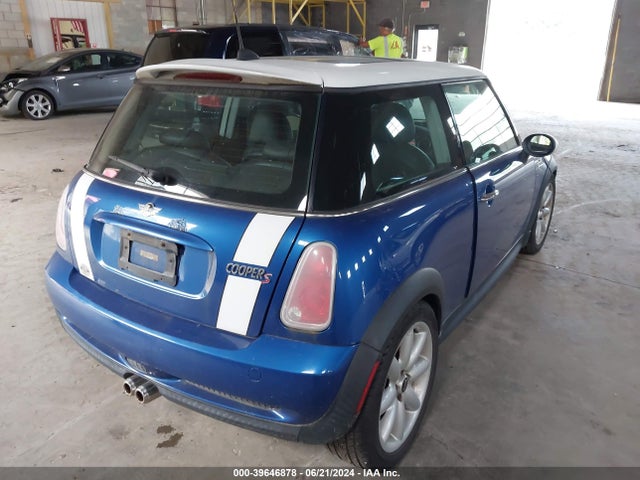 2005 MINI COOPER S WMWRE33405TD92900 Photo 3