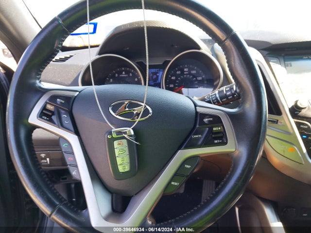 Hyundai Veloster Value Edition 2017 KMHTC6AD4HU322200 Image 11