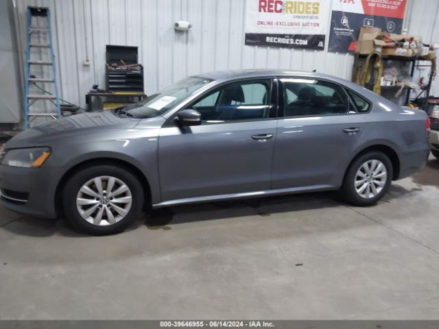 1VWAT7A37FC056972 Volkswagen Passat 1.8t Wolfsburg Edition