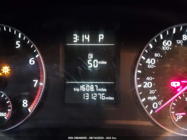 1VWAT7A37FC056972 Volkswagen Passat 1.8t Wolfsburg Edition