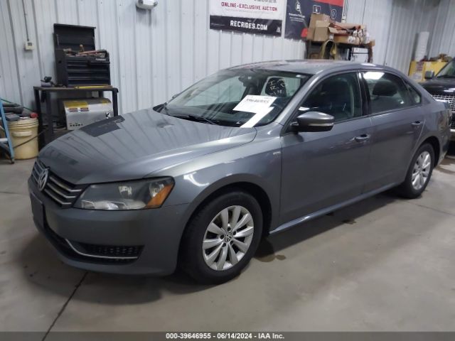 1VWAT7A37FC056972 Volkswagen Passat 1.8t Wolfsburg Edition