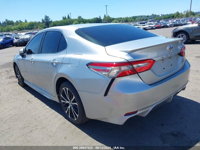 Toyota CAMRY SE 2018 4T1B11HK4JU640901 Image 3